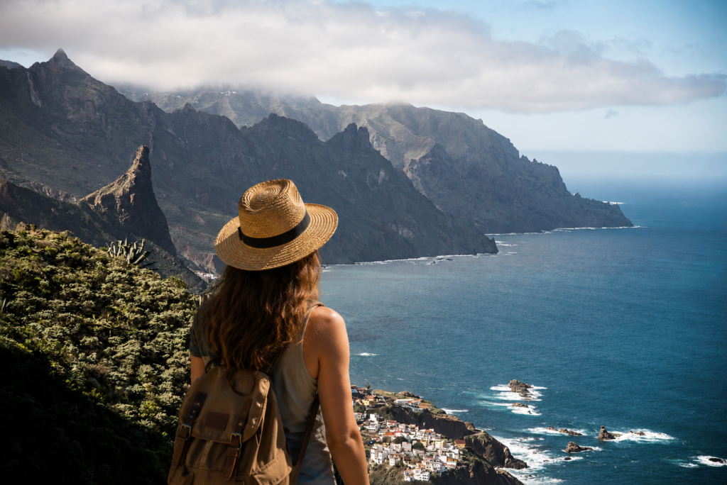Kilátás Tenerife északi parti szakaszra